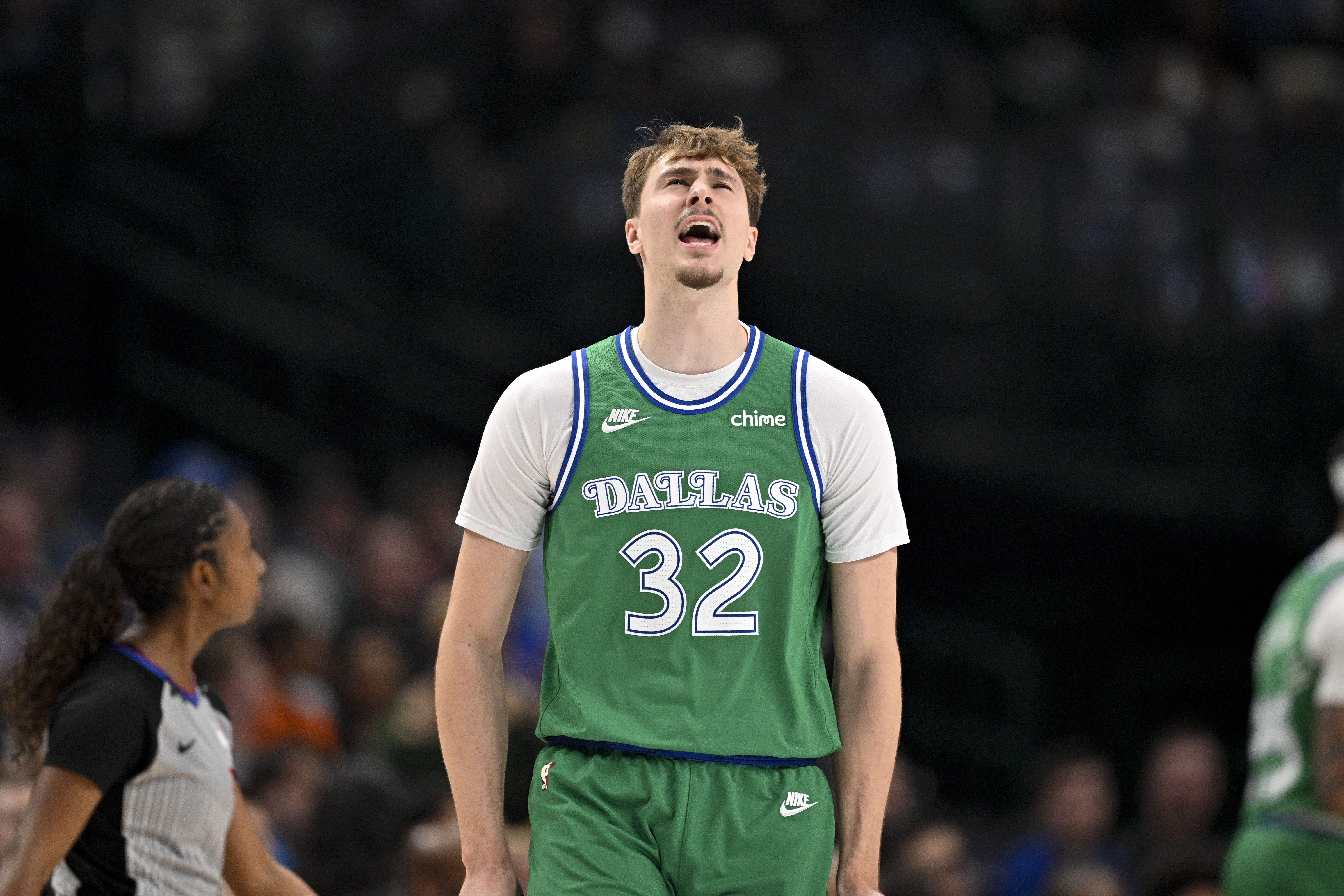 app下载-撞墙了！弗拉格面对森林狼针对性防守半场11中2仅得4分4篮板